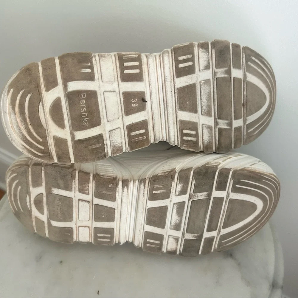 Hello Kitty x Berksha White Platform Sneakers